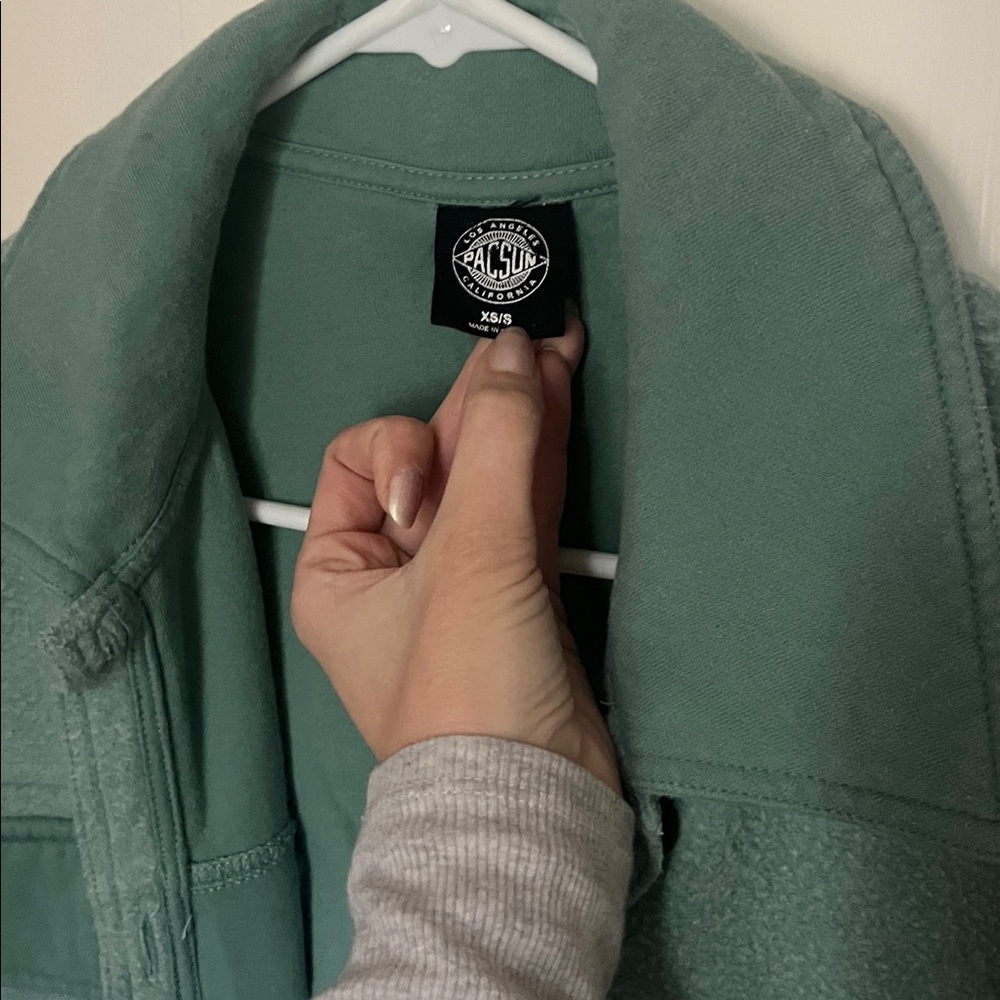 PacSun Shacket - Picture 3 of 6